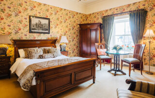 Rooms Home Kilmartin Suite