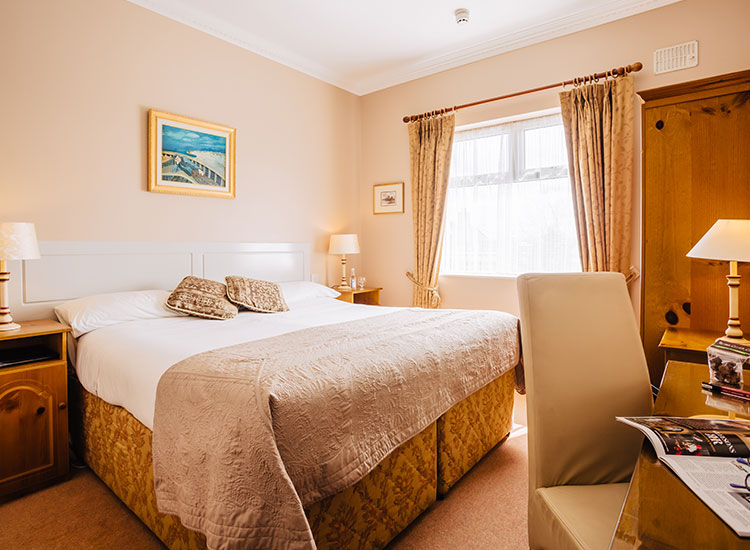 Gleeson’s-Roscommon-Standard-Double-Room